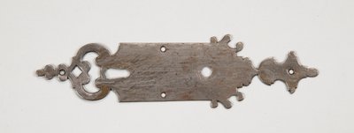 Nyckelhålsbricka av Unidentified Maker