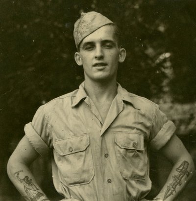 Tatuerad amerikansk soldat, ca 1941 av Unknown