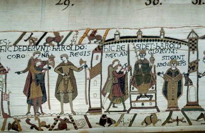 Efter Edward Bekännarens död, blev Harold kronad kung under namnet Harold II 1066 Detalj av Bayeuxtapeten eller broderi av drottning Mathilde av Unknown artist