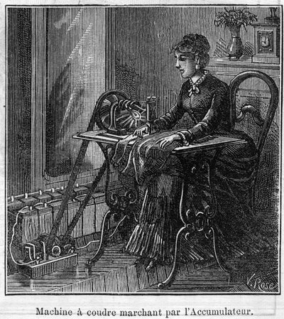 Användning av Faure-batterier: elektrisk symaskin som går genom ackumulatorn. Gravyr i "" Le Monde Illustré"" av Unknown artist