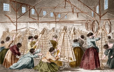 Krinolinfabriker: läggning av bågar. 1865 gravyr. av Unknown artist
