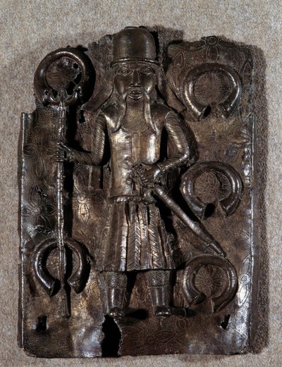 Dekorativ konst: mässingsplatta snidad av en portugisisk krigare. 1500-talet Konserverad i Wien av Unknown artist