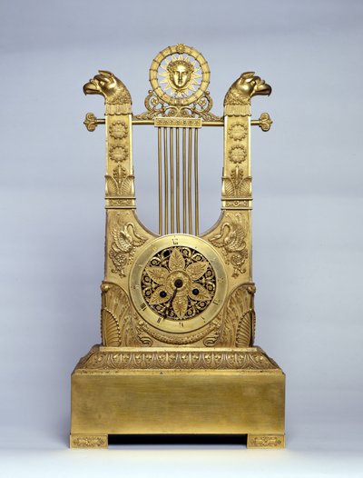 Harpformad öppen spisklocka. av Unknown artist