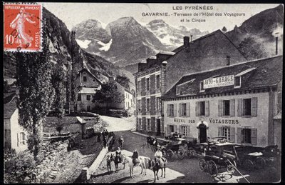Les Pyrenees, Gavarnie: terrass på Hotel des Voyageurs och cirkusen - vykort, sent 1800-tal av Unknown artist