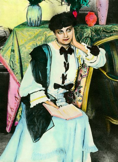 Porträtt av Anna Mathieu de Noailles (Anna de Noailles) (1876 - 1933) brevkvinna. av Unknown artist