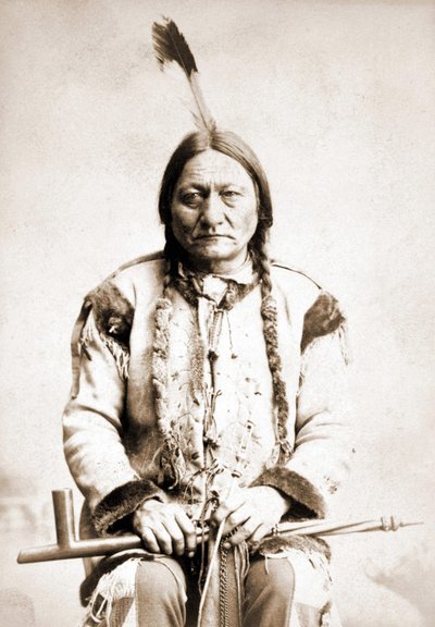 Porträtt av Sitting Bull, indianhövding, cirka 1886 av Unknown artist