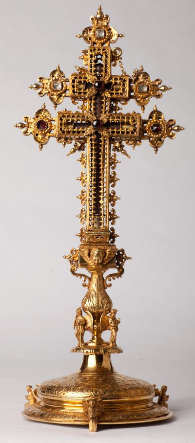 Relikviekors. Metallsmide med juveler. Ursprungsklostret (Saint-Amand Tournai, fd Elnone. 1500-talet. av Unknown artist
