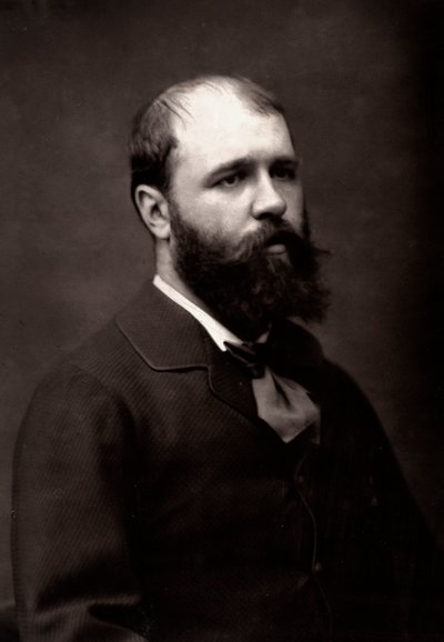 Konstnären Jean-Jacques Scherrer fotograferad i samband med Parissalongen 1881 av Unknown