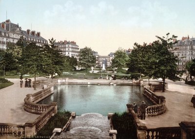 Utsikt över Dijon: torg och torg Darcy. Photochrome v. 1890. av Unknown artist