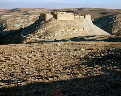 Utsikt över Karac el Chobac, korsfararslott på östra sidan av Arabah av Unknown artist