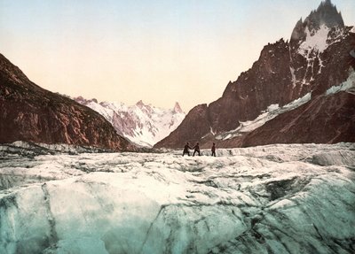 Utsikt över Mont Blanc: Mer de Glace. Fotokrom c. 1890. av Unknown artist