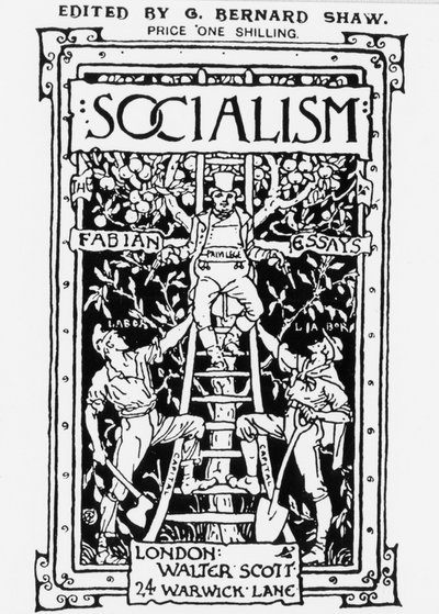 Omslag till Fabian Society-tidningen "Socialism", redigerad av G. B. Shaw. Allegorin representerar privilegiet överst på skalan som symboliserar kapital och övervakar arbetare med två vapen. Gravyr. av Unknown artist