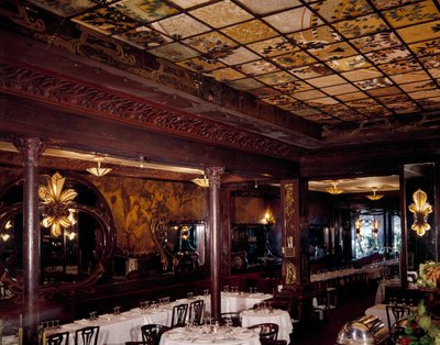 Inifrån av restaurangen Chez Maxim