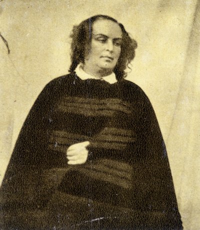 Fru Victor Hugo, fortfarande klädd i svart sedan hans dotter Leopoldine dog av Unknown artist