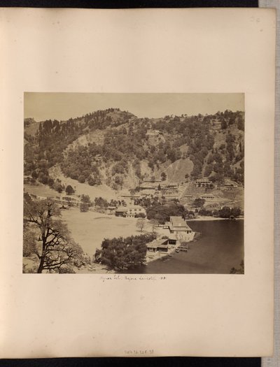 Nynee Tal, före jordskredet, 1881 av Unknown artist