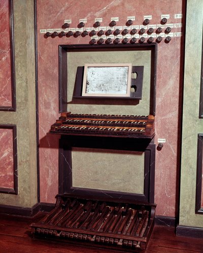 Orgel från Marienkirche-kyrkan, Bonn, Tyskland, som Ludwig van Beethoven (1770-1827), tysk kompositör, brukade spela som barn) Musee Beethoven, Bonn av Unknown artist