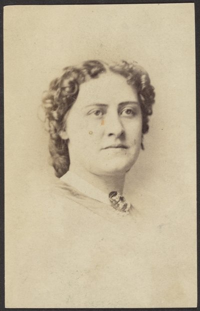 Porträtt av Miss Latimer av Unknown artist
