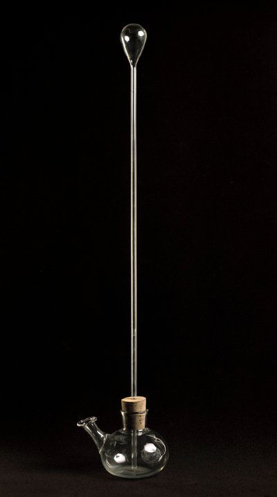 Reproduktion av termoskopet som användes av astronomen Galileo Galilei (Galilee) (1564-1642) för sina studier av effekten på luftdensiteten som produceras av temperaturvariationer. 1592-1610 Florens, Istituto e Museo di Storia delle Scienze. av Unknown artist