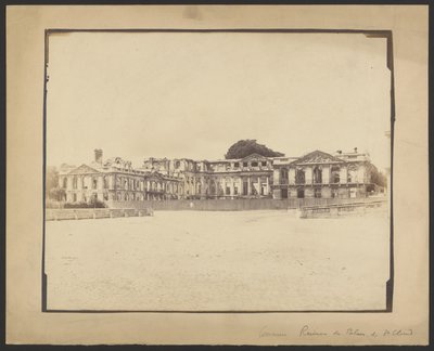 [Ruinerna av Château de Saint-Cloud] av Unknown artist