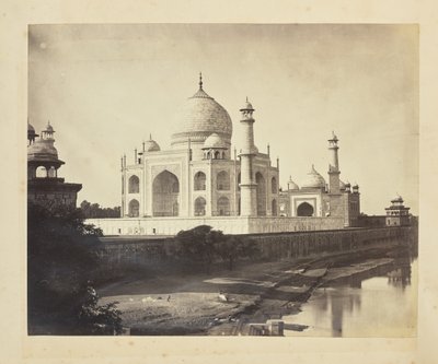 [Taj Mahal från stranden av Yamuna-floden] av Unknown artist