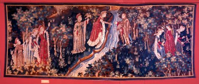 Gobeläng som skildrar en romanscen: en ung kvinna av adeln som försöker nå sin älskare på andra sidan floden. Den unga kvinnan täcks av sina följare med en krans av blommor. 1420 ca. Från Arras. Dekorativ konst, Paris av Unknown artist