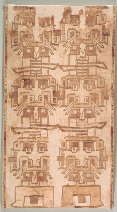 Två textilfragment med fanged huvuden av Unknown artist