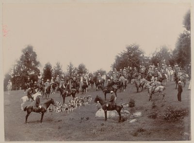 Brittiska och indiska ryttare vid ett möte i Ootacamund Hunt av Unknown photographer