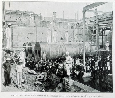 Installation av ångpannor av Haiphong bomull spinning den 25/9/1899 - i "" Le Tonkin en 1900" av Robert Dubois. av Unknown photographer