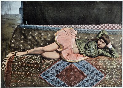 Perser i ett harem av Teheran - fotografi, sent 1800-tal av Unknown photographer