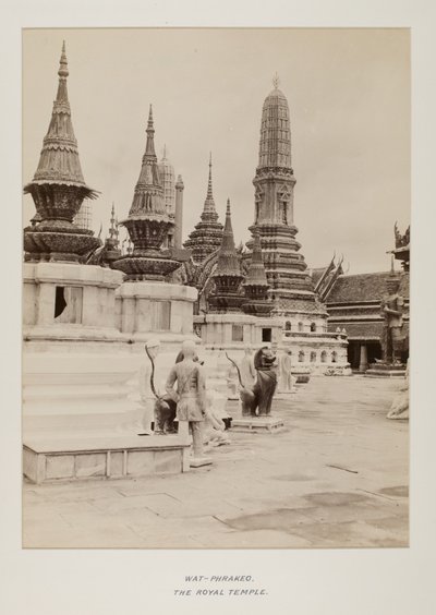 Fotografera i fotoalbum av Unknown photographer