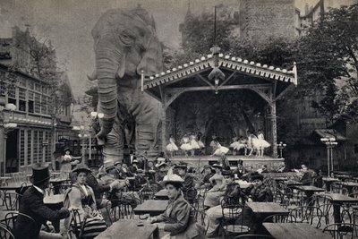 Populär livsscen på Moulin Rouge i Paris. Fotografi, sent 1800-tal, Paris. Coll. Selva. av Unknown photographer