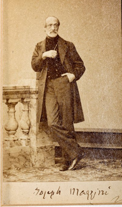 Porträtt av Giuseppe Mazzini, med autograf (s/v foto) av Unknown photographer