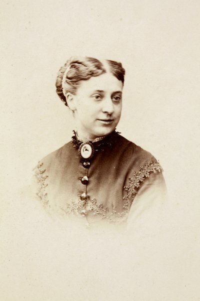 Porträtt av Miss Dunlop, ca 1860-talet (s/v foto) av Unknown photographer