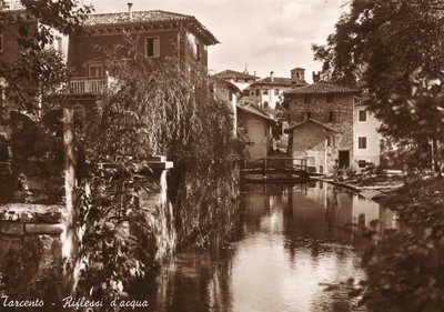 Tarcento, reflektioner över vatten, vykort av Unknown photographer