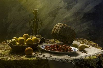 Mörkt stilleben med frukt av UstinaGreen