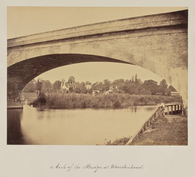 Bågen på bron vid Maidenhead. av Vernon Heath