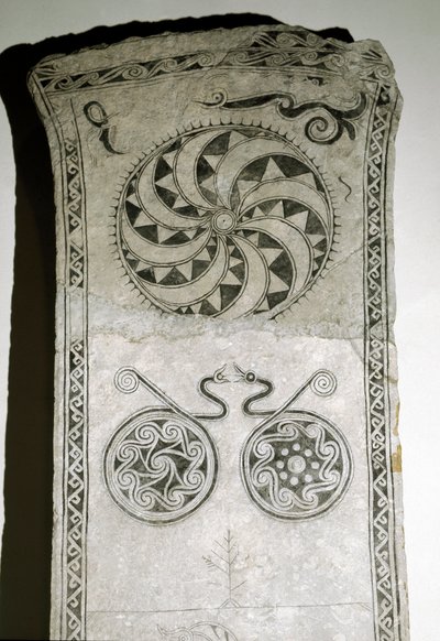 Runsten med solsymbol, 700-800-tal av Viking