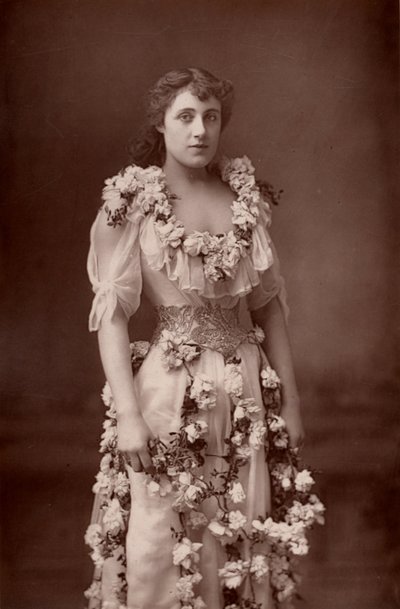""Julia Neilson (1868-1957) engelsk skådespelerska.(woodburytype) av W. and D. (after) Downey