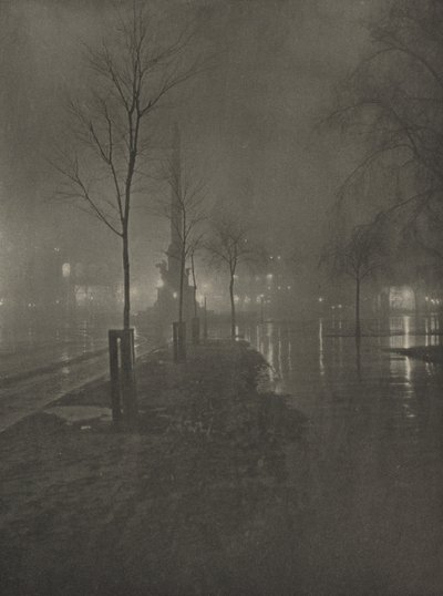 Wet Night, Columbus Circle, New York, ca 1925 (foto) av William A. Fraser