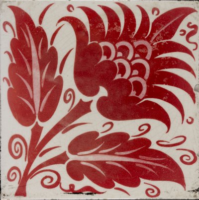 Kakel med stiliserad blomma med två blad och rankor, 1882-1888 av William Frend De Morgan