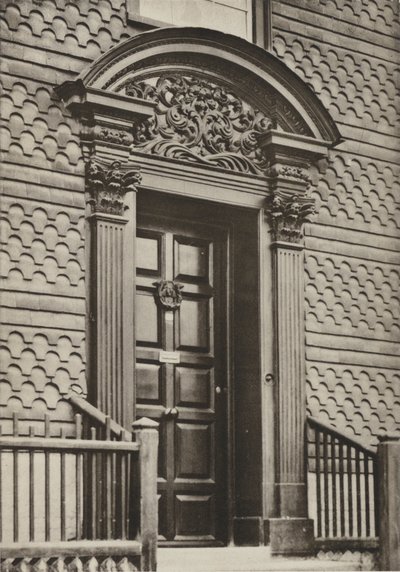 Doorway, Cranbrook, Kent (s/v foto) av William Galsworthy Davie