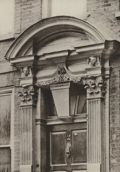 Doorway, Great St Helens, London (s/v foto) av William Galsworthy Davie