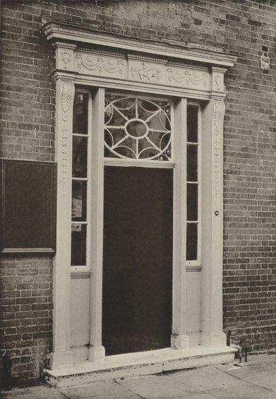 Doorway, Newbury, Berks (s/v foto) av William Galsworthy Davie