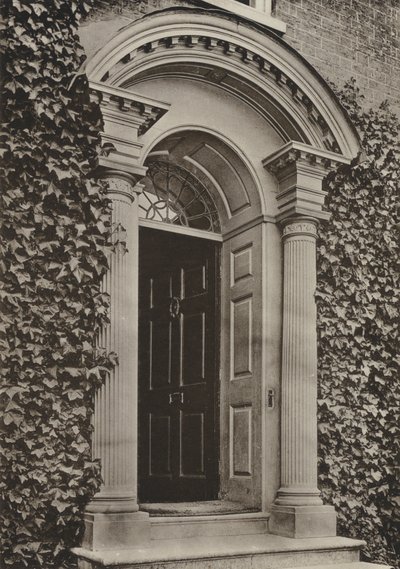 Doorway, Steyning, Sussex (s/v foto) av William Galsworthy Davie