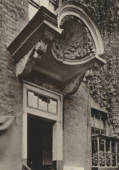 Doorway, The Manor House, Bermondsey, London (s/v foto) av William Galsworthy Davie