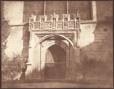 En gammal dörr i Magdalen College, Oxford,april 1843 (foto) av William Henry Fox Talbot