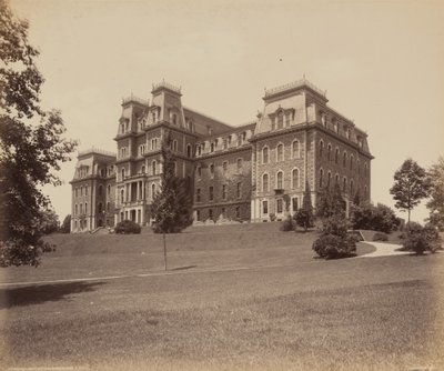 Easton, Pardee Hall, Lafayette College,ca. 1895 (foto) av William Herman Rau