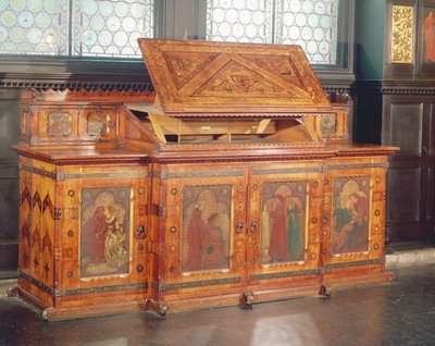 Kung Renes smekmånadsskåp, designat av J.P. Seddon, 1862 (ek med målade paneler) av William Morris