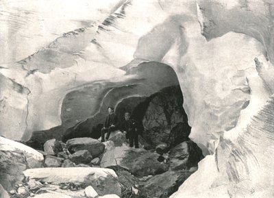 Klippiga bergen: isgrotta i den stora glaciären, Mount Sir Donald, Kanada, 1895. av William Notman and Son