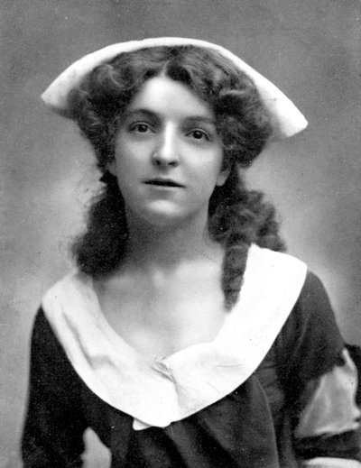 Molly McIntyre 1886-1952, skotsk skådespelerska, 1905. av William and Daniel Downey